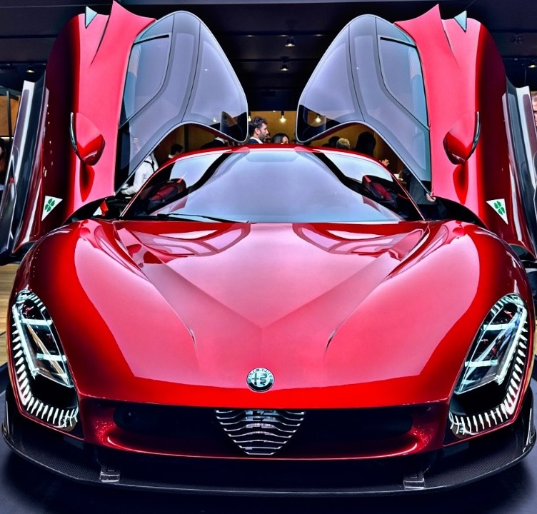 آلفارومئو اعلام کرد: بدون فروش بالای SUV خبری از خودروی اسپرت جدید نخواهد بود