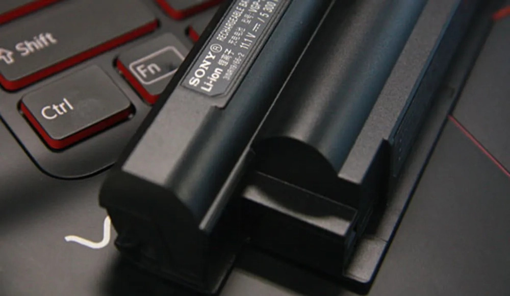 مقایسه مصرف باتری لپ تاپ در برندهای مختلف